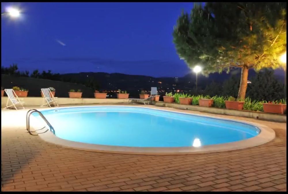 Agriturismo La Ginestrella Civitella D'Arna Exterior foto