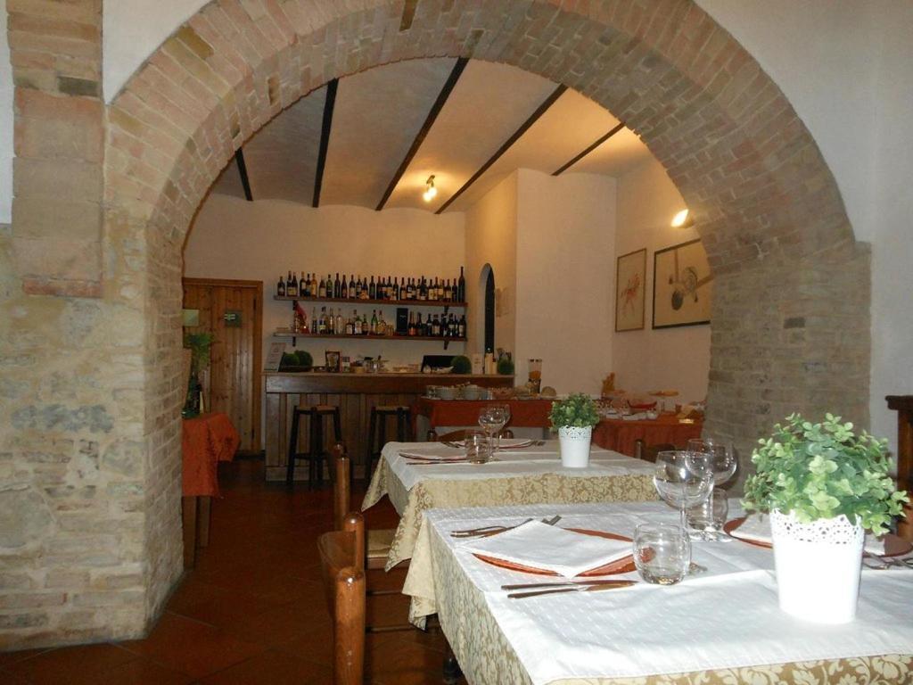 Agriturismo La Ginestrella Civitella D'Arna Exterior foto